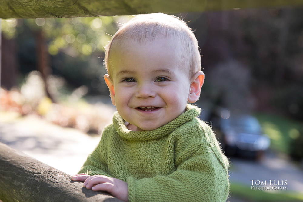 Seattle family photographer Tom Ellis Photography.  Beautiful close up photo of toddler