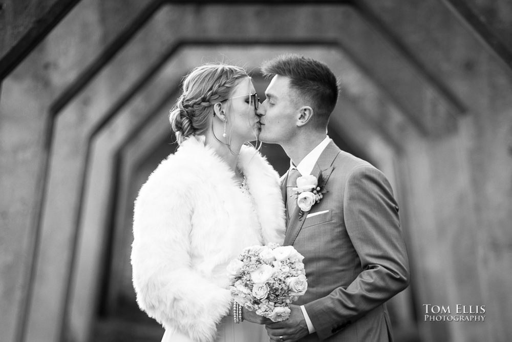 Mandy and James at Gas Works Park after their elopement wedding at the Seattle Courthouse. Tom Ellis Photography