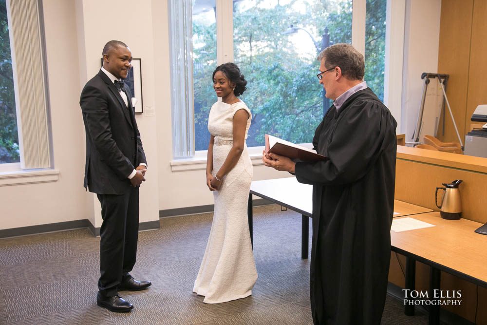 Seattle elopement wedding at the King County Courthouse. Tom Ellis Photography, Seattle courthouse elopement photographer