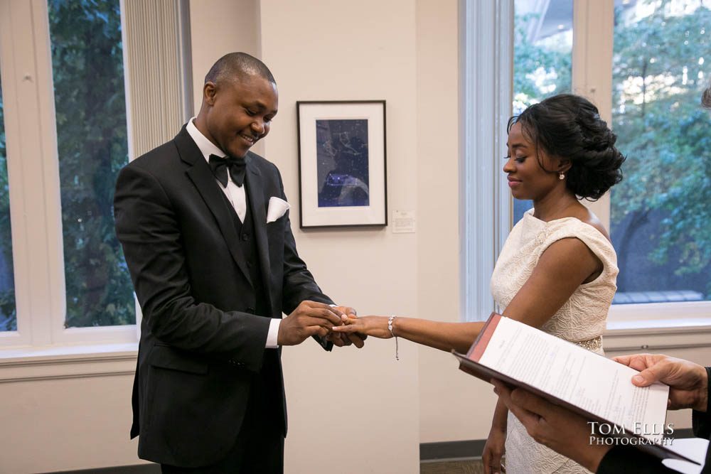 Seattle elopement wedding at the King County Courthouse. Tom Ellis Photography, Seattle courthouse elopement photographer