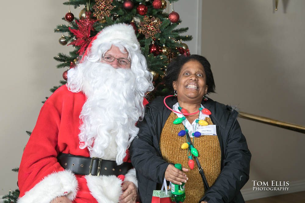 Santa photos at the 2019 Seafair Holiday Cruise. Tom Ellis photography, Seattle event photographer