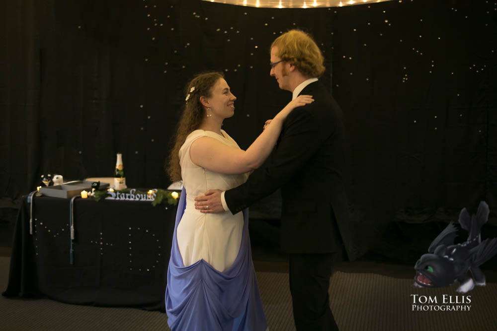 First dance with dragons. Fantastic fantasy and science fiction HTTYD wedding - Tom Ellis Photography, Seattle wedding photographer