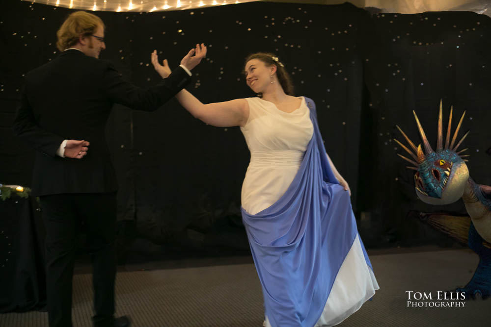 First dance with dragons. Fantastic fantasy and science fiction HTTYD wedding - Tom Ellis Photography, Seattle wedding photographer