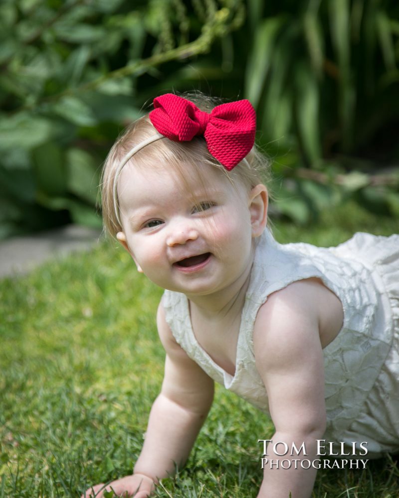 Family and first birthday photo session at the Bellevue Botanical Garden. Tom Ellis Photography, Seattle family photographer