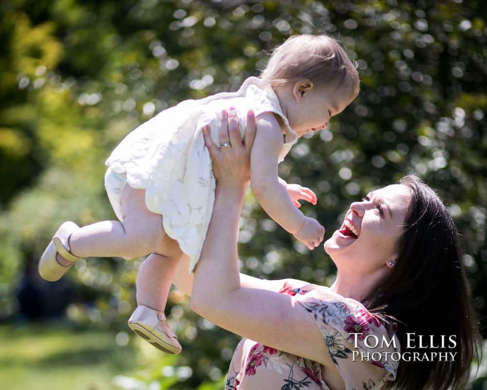 Family and first birthday photo session at the Bellevue Botanical Garden. Tom Ellis Photography, Seattle family photographer