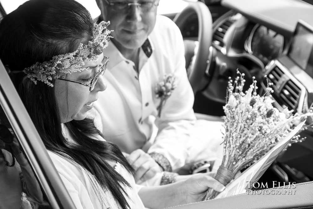 Liliana and Greg's quarantine elopement ceremony in their car. Tom Ellis Photography, Seattle elopement photographer.