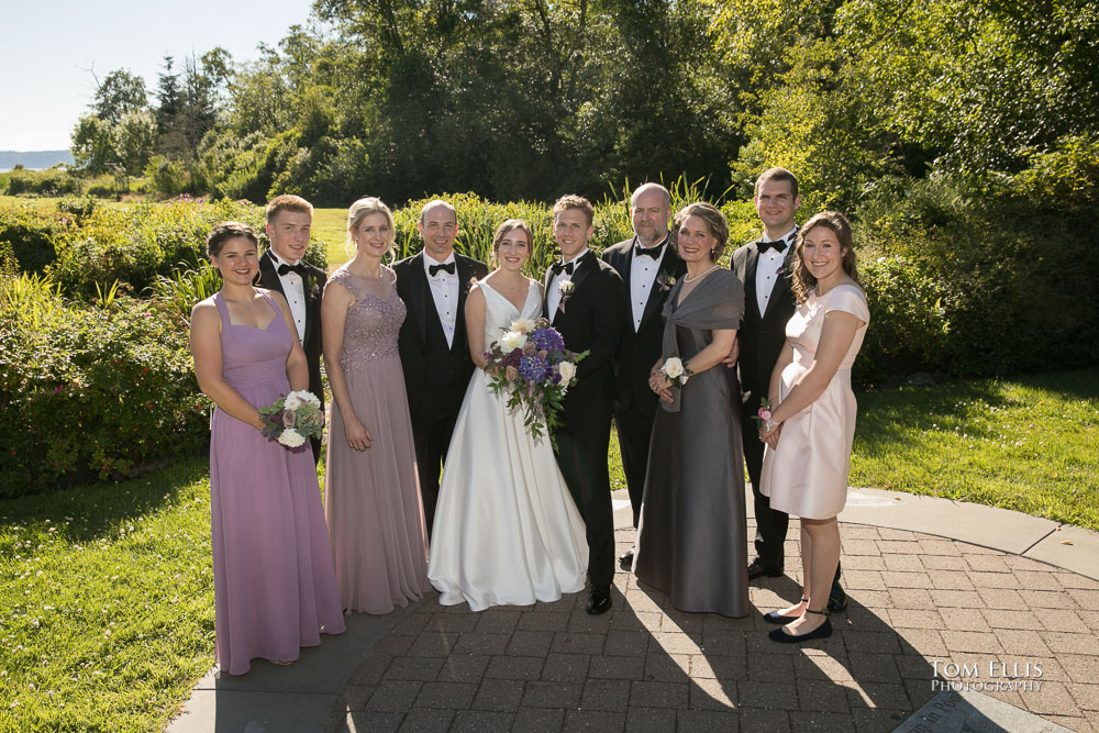 Seattle area wedding during COVID. Family photos. Tom Ellis Photography, Seattle wedding photographer
