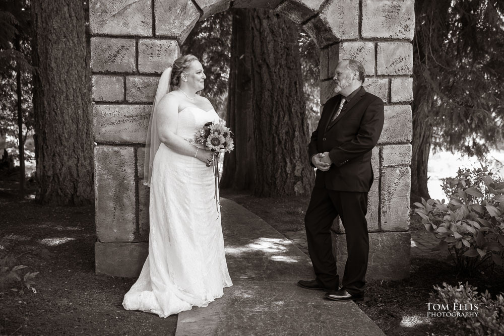 Seattle area wedding during the time of COVID. Tom Ellis Photography, Seattle wedding photographer