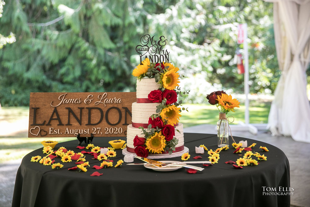 Seattle area wedding during the time of COVID. Tom Ellis Photography, Seattle wedding photographer