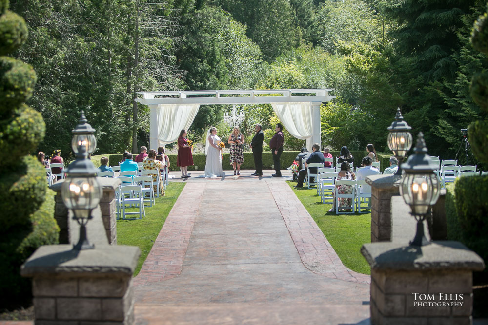 Laura and Jimmy's wedding ceremony at Rock Creek Gardens. Tom Ellis Photography