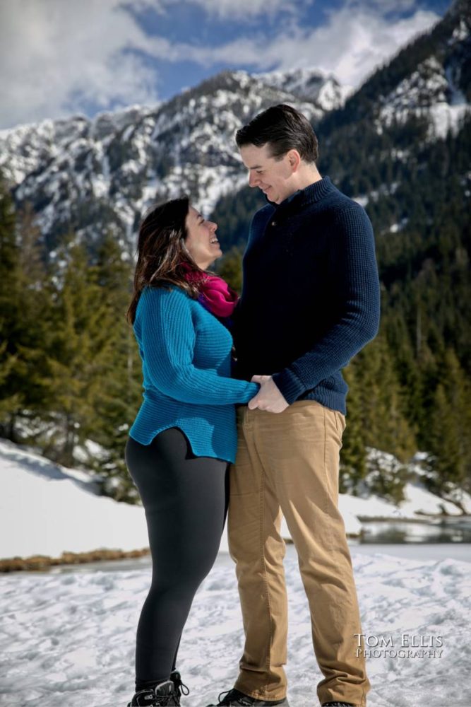 Snowy Seattle area winter engagement photo session at Gold Creek Pond