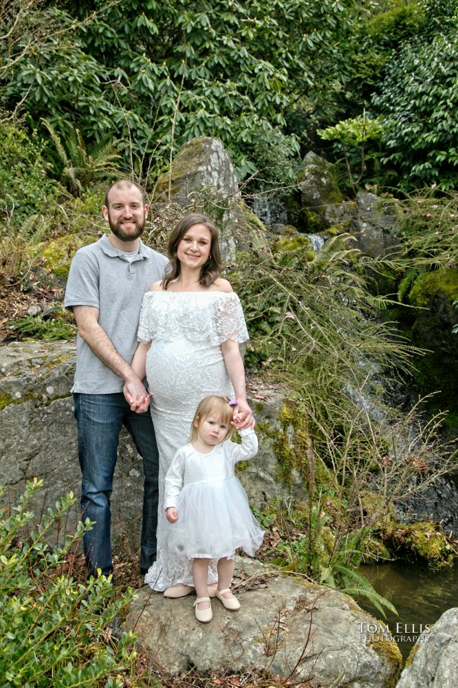 Seattle family photo session at the Kubota Garden. Tom Ellis Photography, Seattle family and portrait photographer
