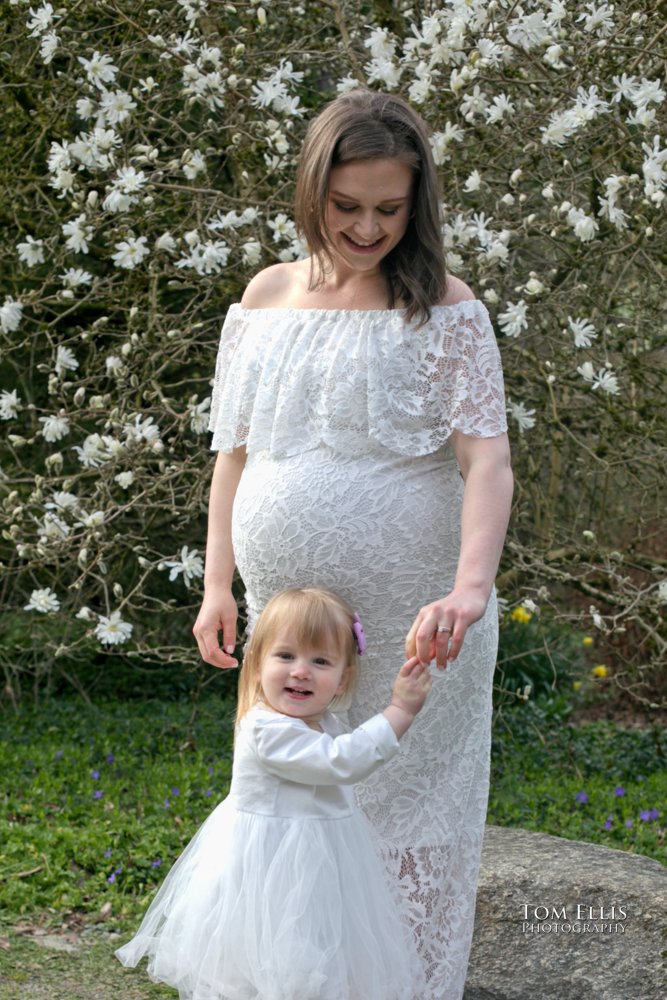 Seattle family photo session at the Kubota Garden. Tom Ellis Photography, Seattle family and portrait photographer