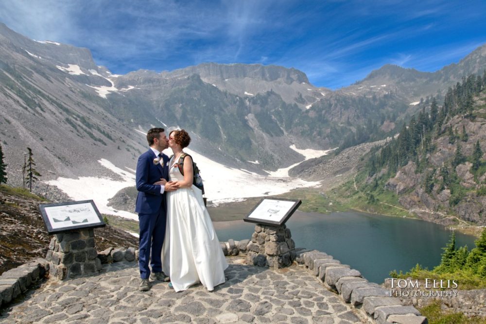 Destination adventure wedding at Mt Baker in Washington. Tom Ellis Photography, Seattle adventure photographer