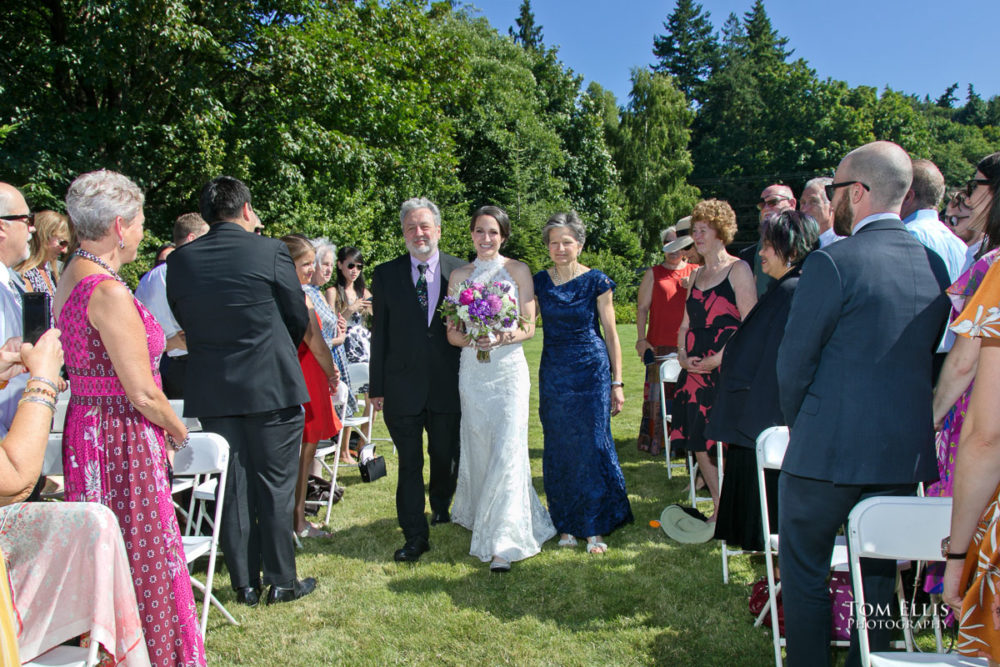 Seattle area wedding at Rose Hill, Tom Ellis Photography, Seattle wedding photographer