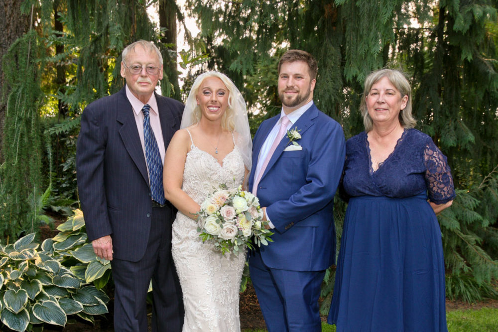 Destination family affair wedding during Covid. Tom Ellis Photography, Seattle and destination wedding photographer