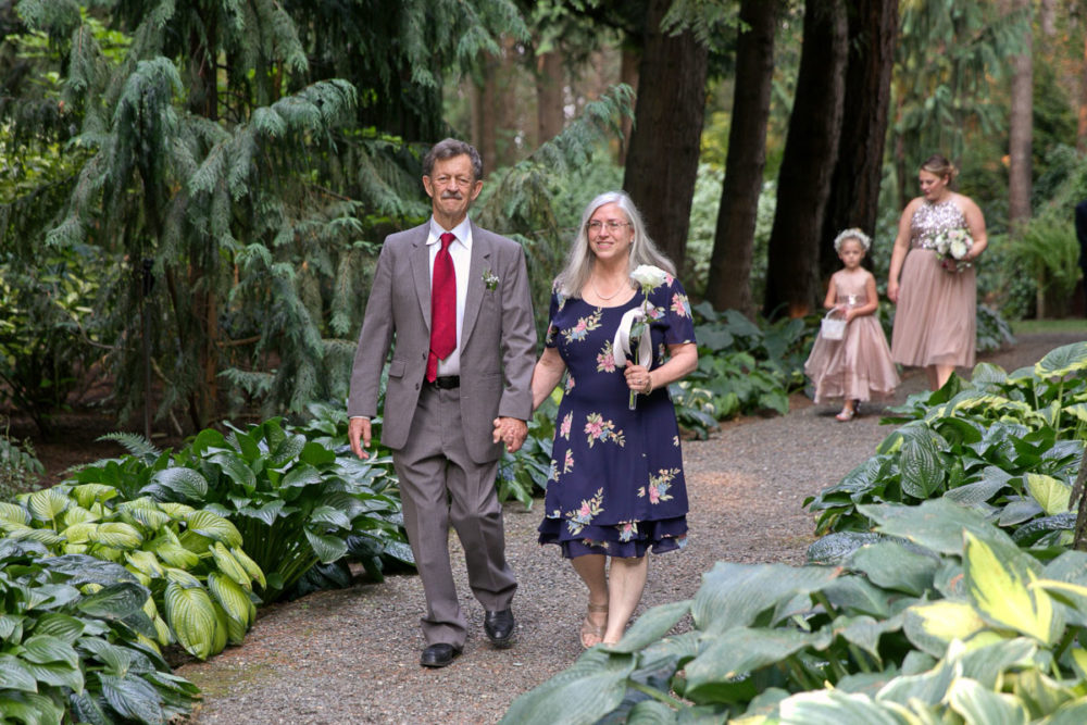 Destination family affair wedding during Covid. Tom Ellis Photography, Seattle and destination wedding photographer