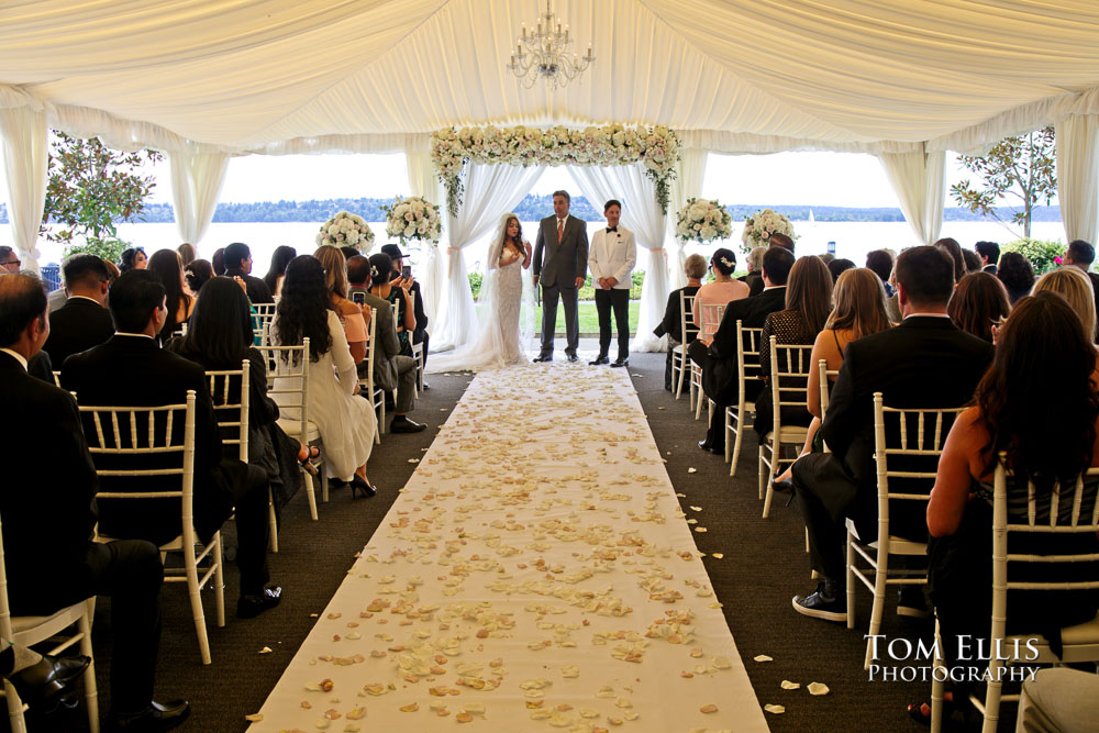 Sunny Seattle outdoor waterfront wedding. Tom Ellis Photography, Seattle wedding photographer