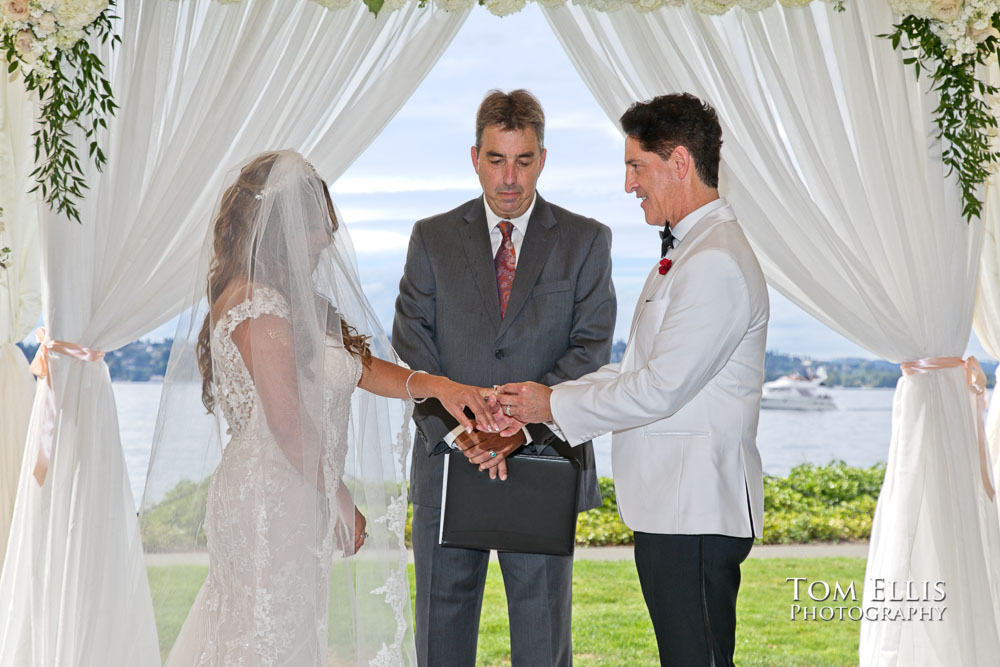 Sunny Seattle outdoor waterfront wedding. Tom Ellis Photography, Seattle wedding photographer