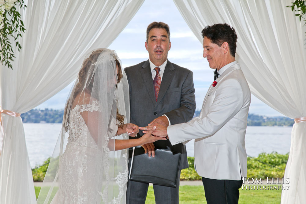 Sunny Seattle outdoor waterfront wedding. Tom Ellis Photography, Seattle wedding photographer