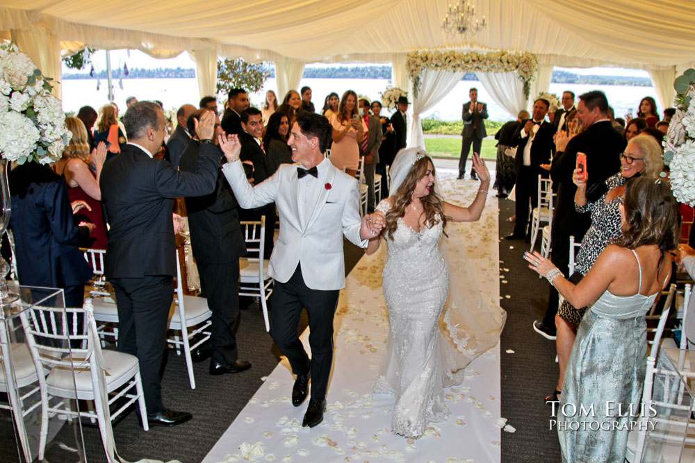 Sunny Seattle outdoor waterfront wedding. Tom Ellis Photography, Seattle wedding photographer