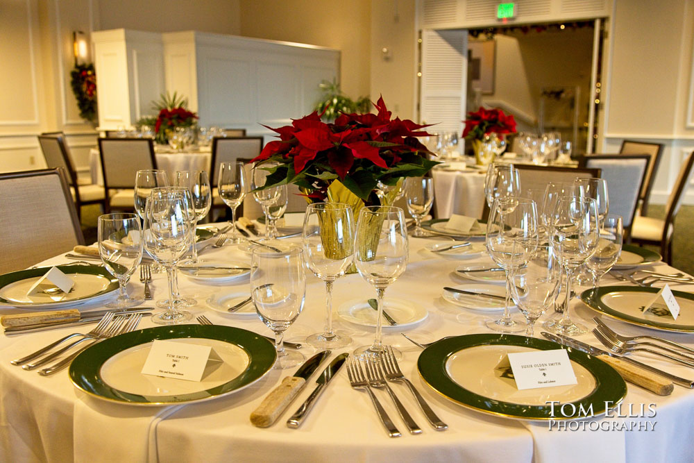 Seattle Holiday/Christmas wedding. Seattle wedding photographer Tom Ellis Photography