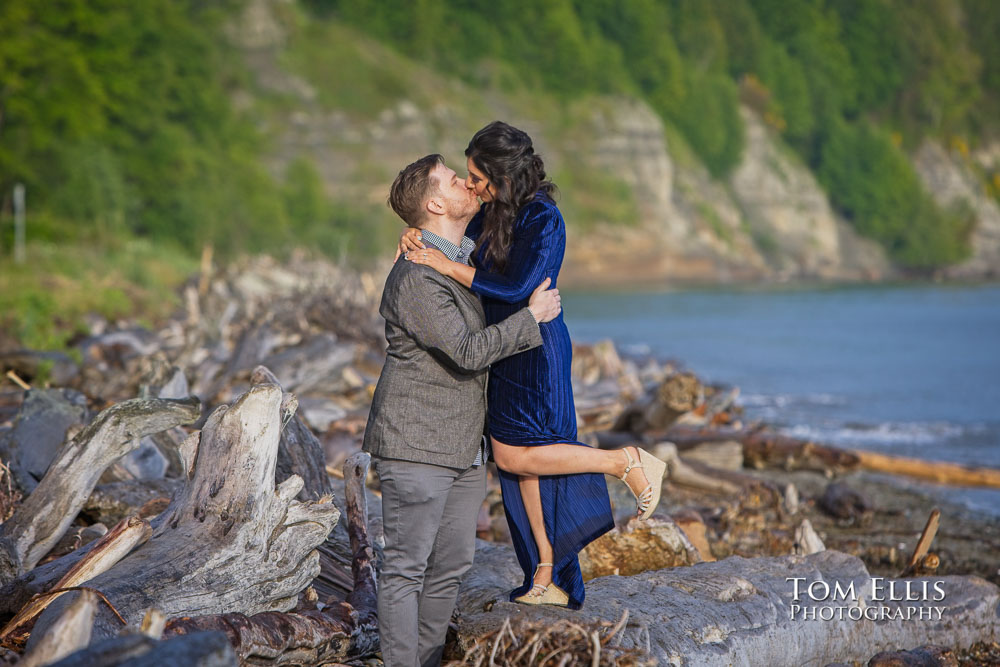 Gezeel and Dustin at Discovery Park and Kerry Park during our Seattle engagement photo session. Tom Ellis Photography, Seattle engagement photographer