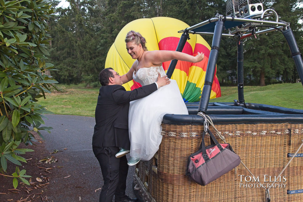 Seattle Hot Air Balloon Elopement Wedding