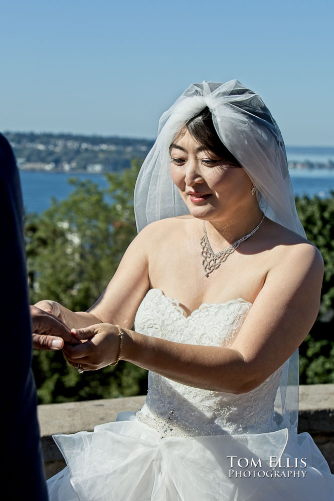 Kerry-Park-Elopement-Wedding-Seattle-Wedding-Photographer