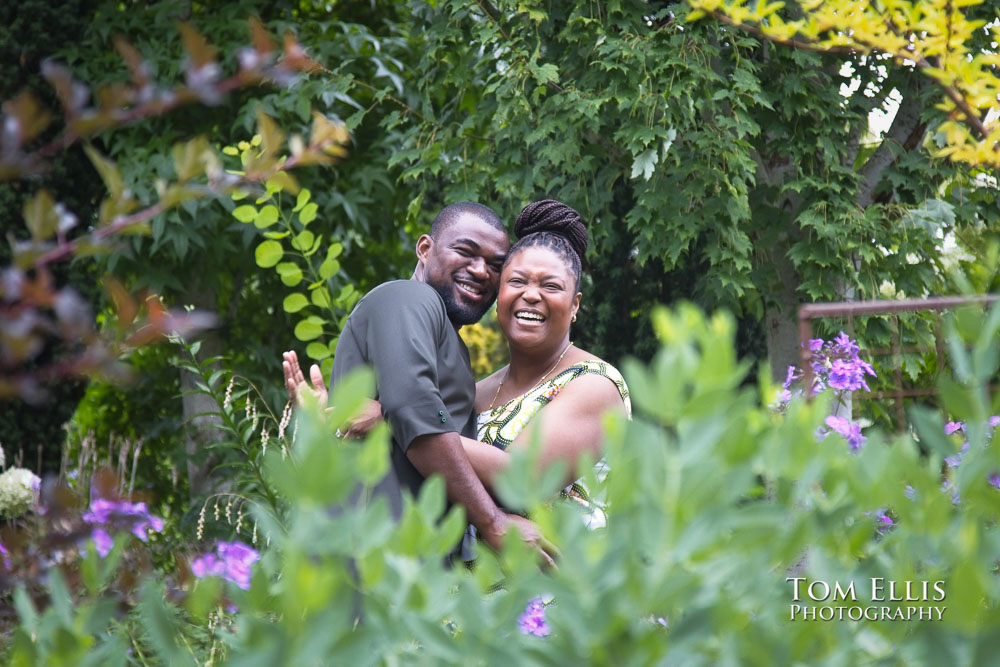 Seattle engagement photos, Bellevue Botanical Garden, Tom Ellis Photography