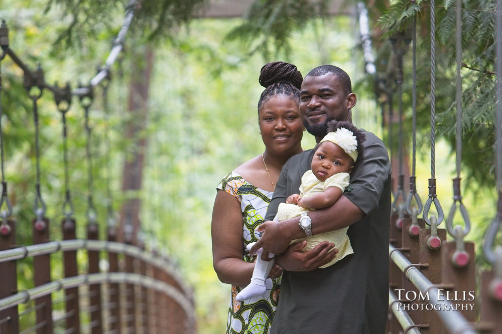 Seattle engagement photos, Bellevue Botanical Garden, Tom Ellis Photography