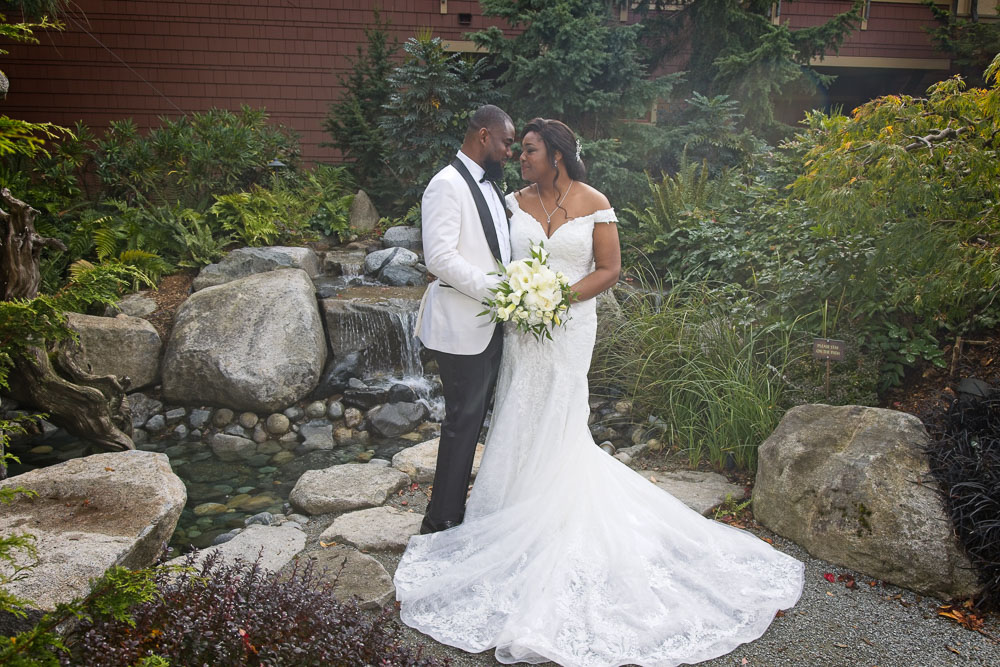 Seattle wedding at Willows Lodge, Tom Ellis Photography