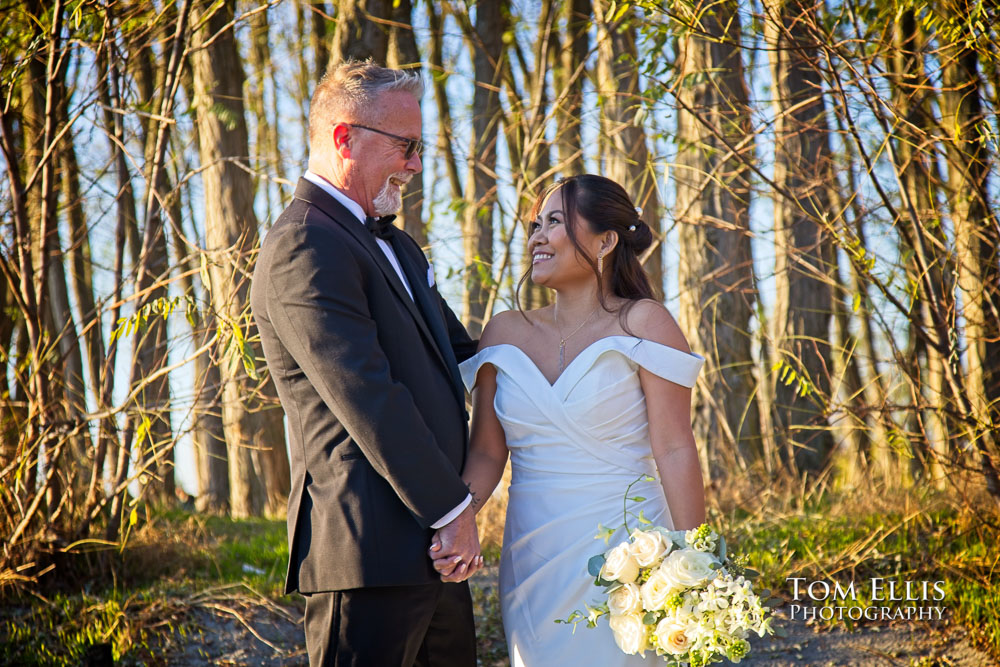 Seattle waterfront wedding Ray's Boathouse - Tom Ellis Photography