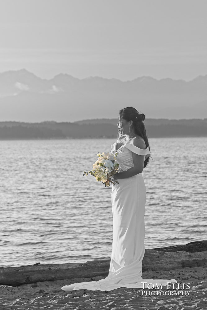 Seattle waterfront wedding Ray's Boathouse - Tom Ellis Photography