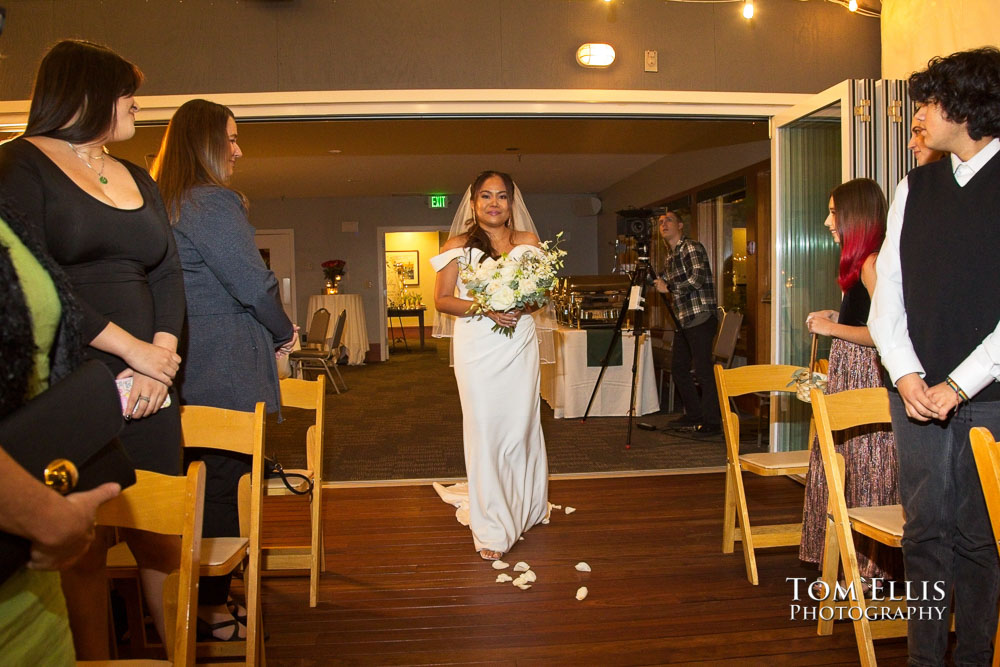 Seattle waterfront wedding Ray's Boathouse - Tom Ellis Photography