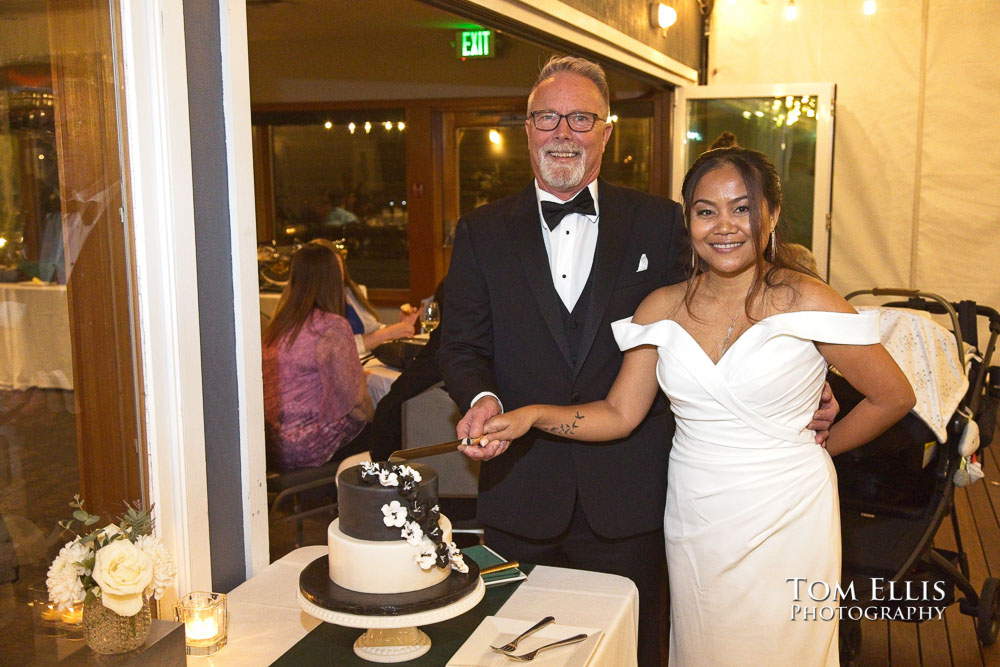 Seattle waterfront wedding Ray's Boathouse - Tom Ellis Photography