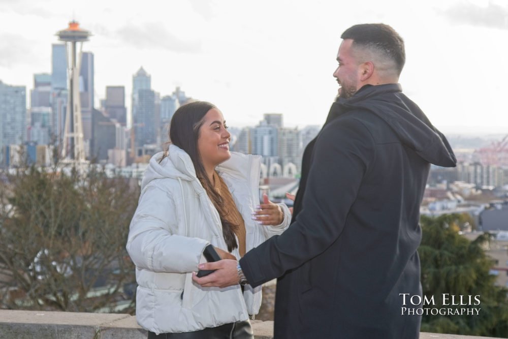Seattle surprise wedding proposal at Kerry Park