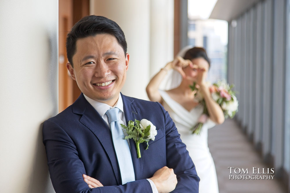 Summer Elopement Wedding at the Seattle Courthouse