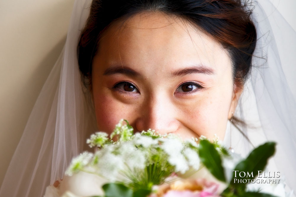 Summer Elopement Wedding at the Seattle Courthouse