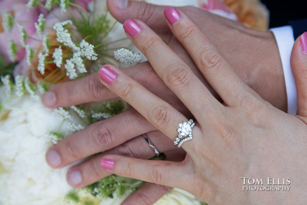 Summer Elopement Wedding at the Seattle Courthouse