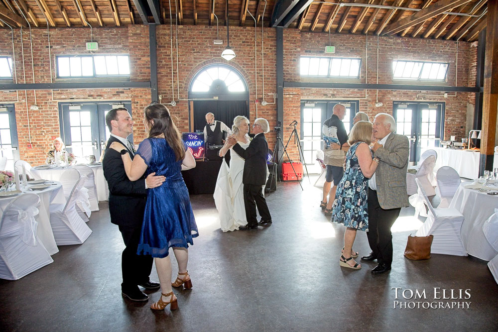 Sunny Seattle Summer Wedding - Tom Ellis Photography