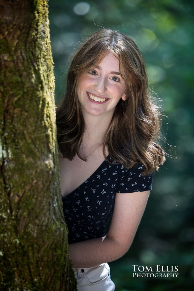 Carolyn's senior photo session at the Bellevue Botanical Garden - Tom Ellis Photography, Seattle area senior photographer