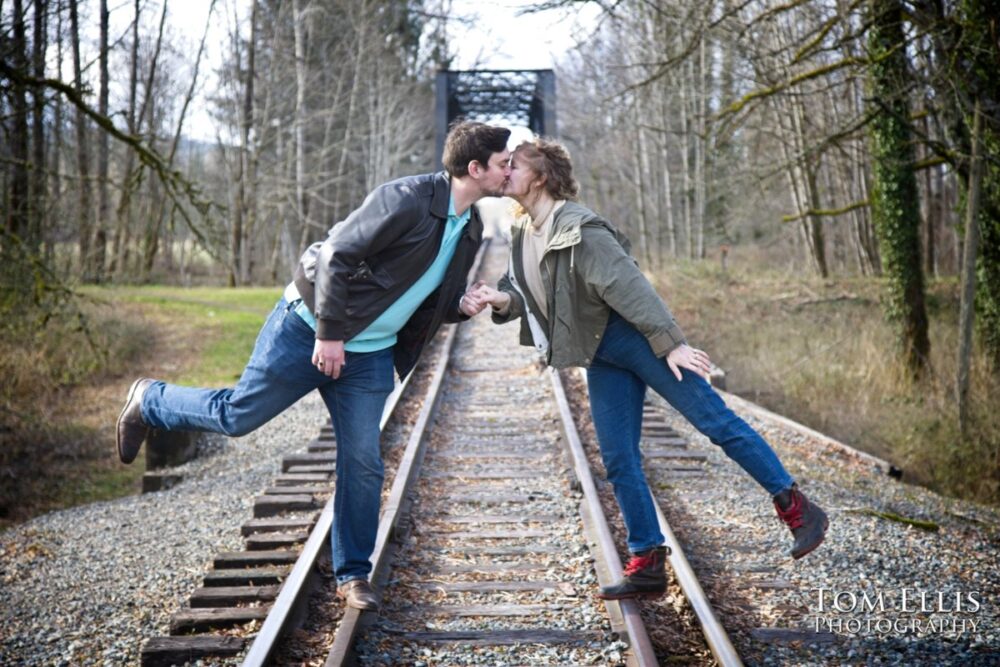 Seattle area engagement photos at North Bend. Tom Ellis Photography, Seattle engagement photographer