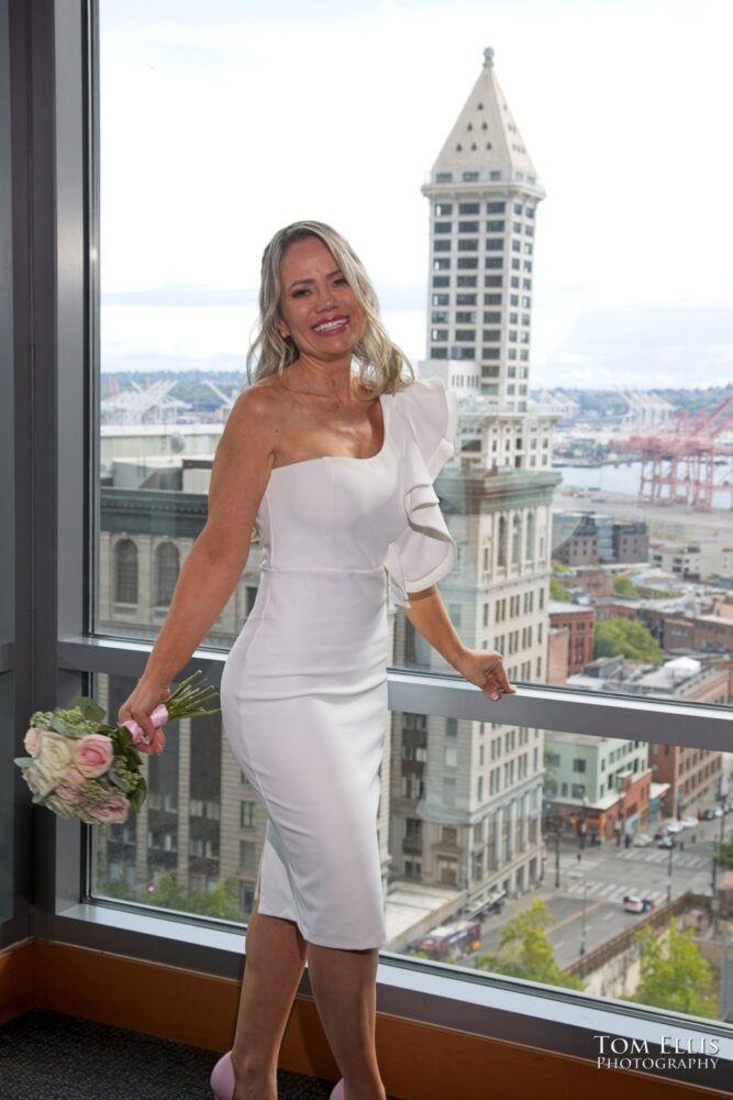 Tayna and Jerry had a Solstice elopement wedding at the Seattle Municipal Courthouse. Tom Ellis Photography, Seattle wedding and elopement photographer