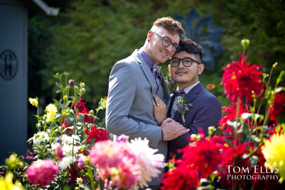 Seattle summer same-sex wedding