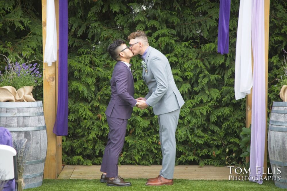 Seattle summer same-sex wedding
