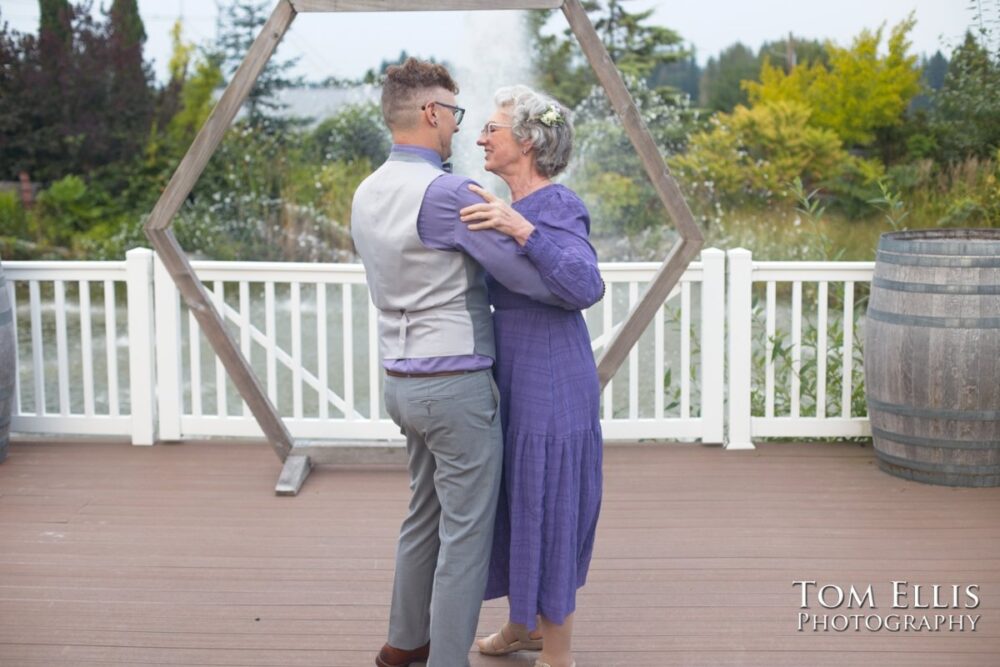 Seattle summer same-sex wedding