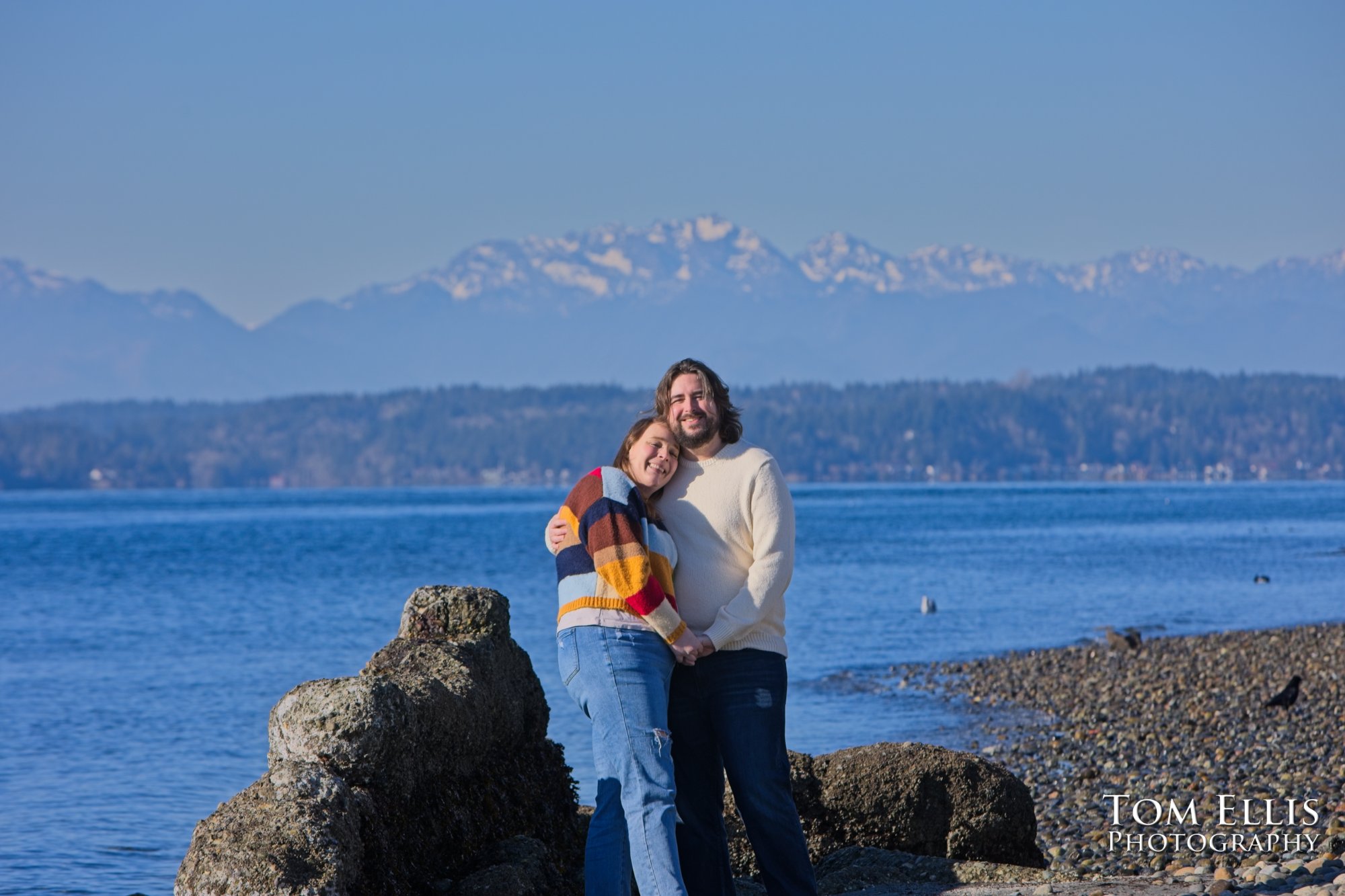 Sneak Peek photos from Sasha and Charlie's Seattle winter engagement session